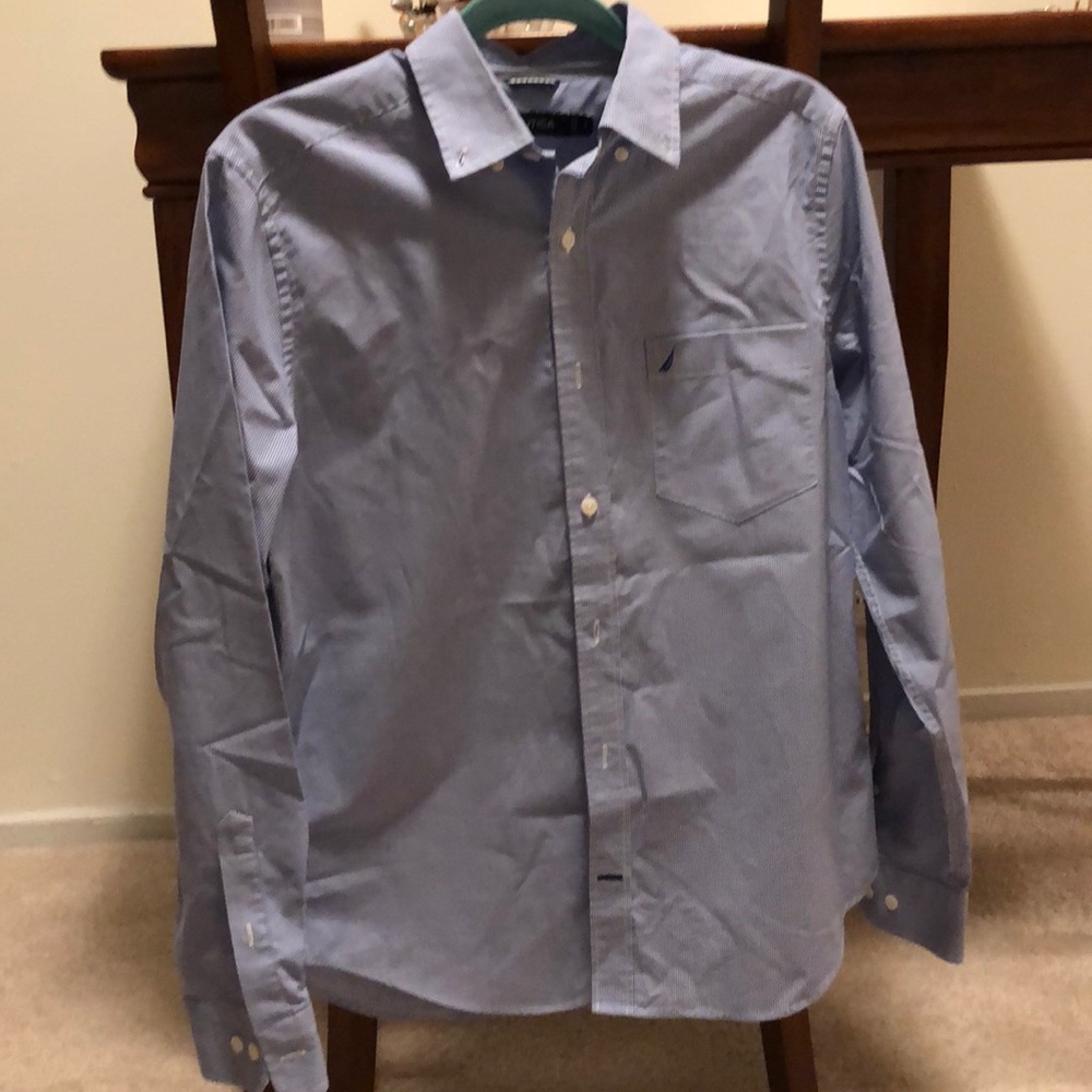 Men’s size small Nautica button down!